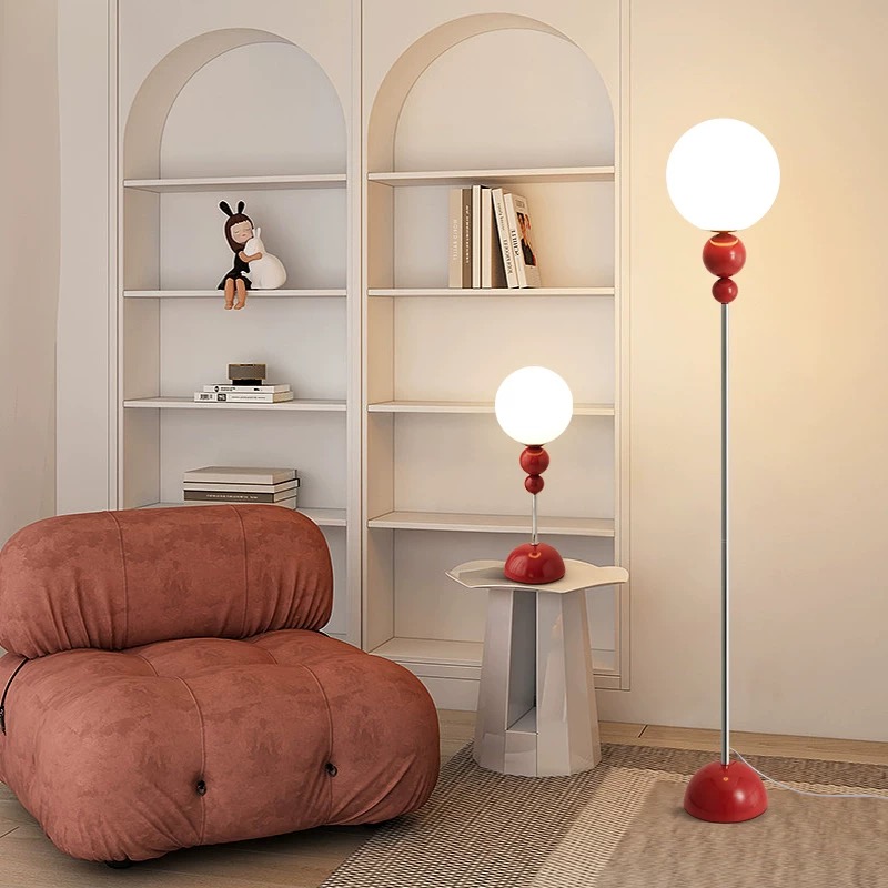 Floor Lamp Arched - مصباح أرضي وطاولة إيطالي بتصميم بسيط
