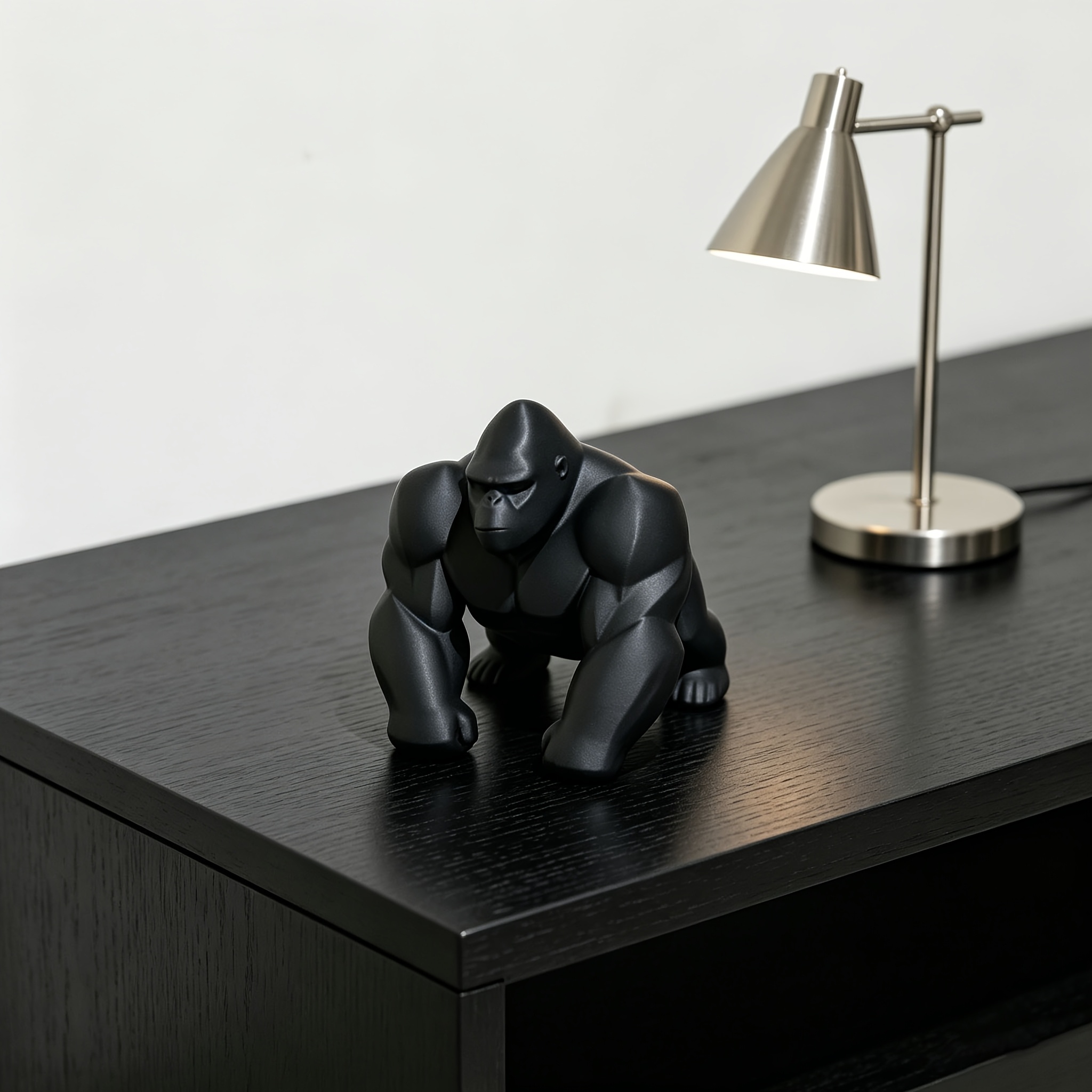 تمثال غوريلا هندسي مطبوع بتقني - مراجعة Office Furniture Wholesale وسعره